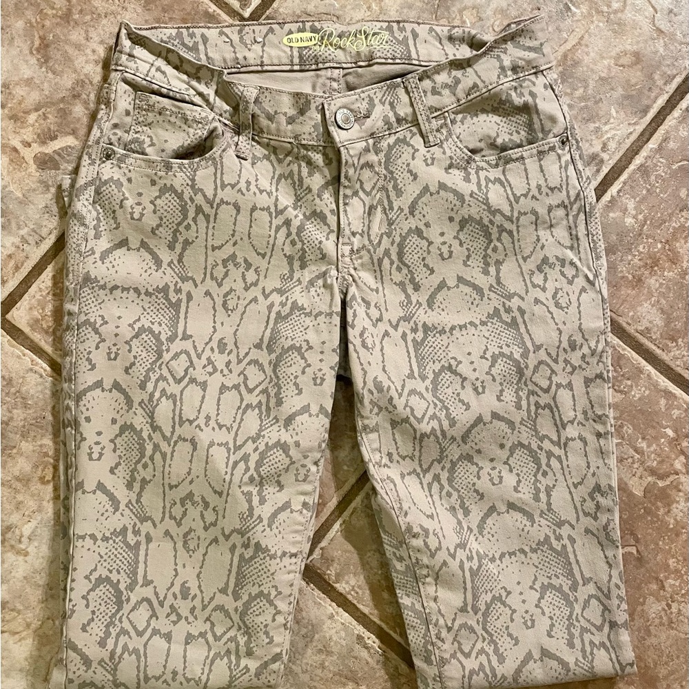 Old Navy Snakeskin Print Jeans Size 6